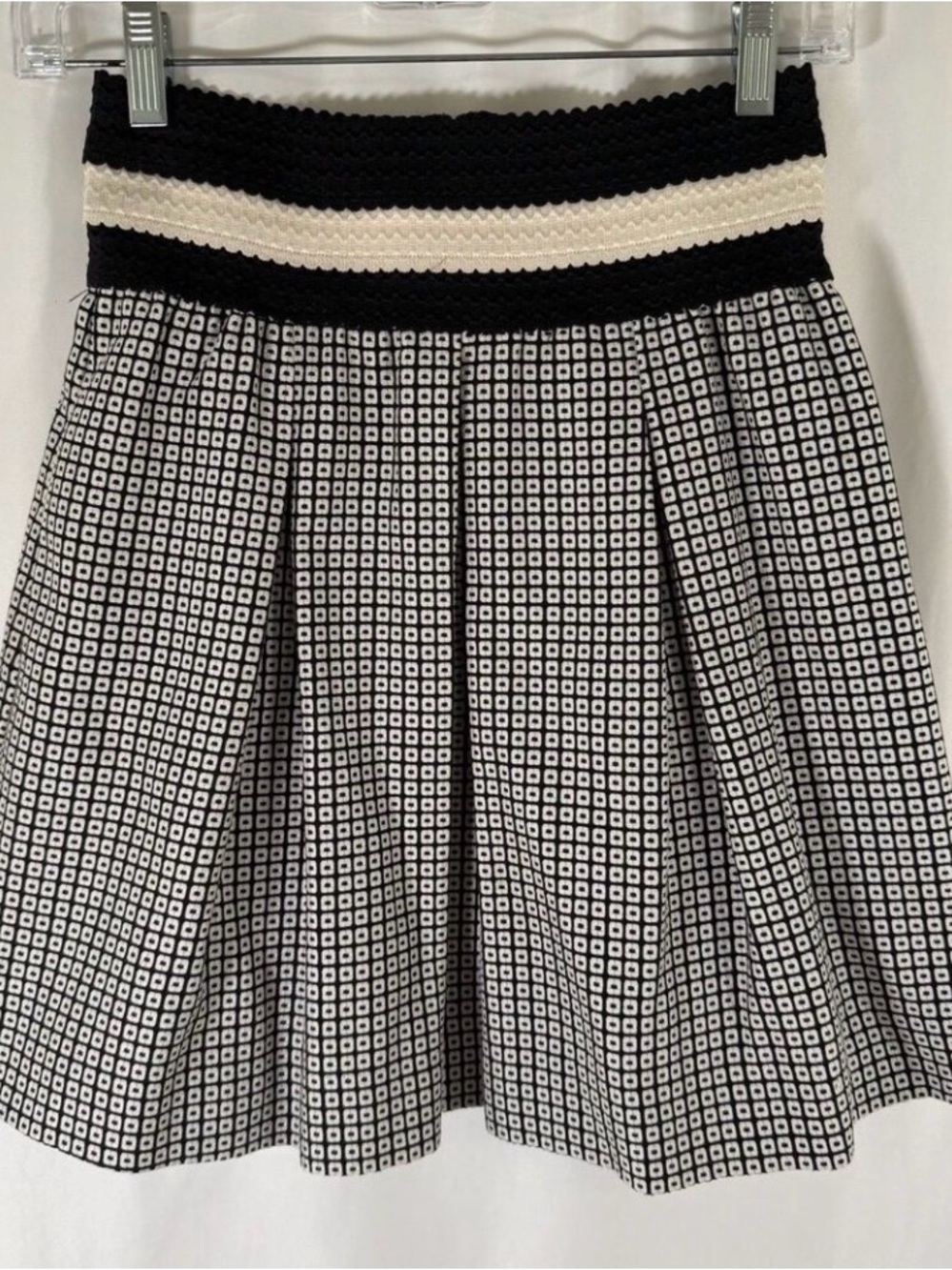 Maeve Anthropologie Skirt Women's XS White Black Zip Back Elastic Waist Pockets